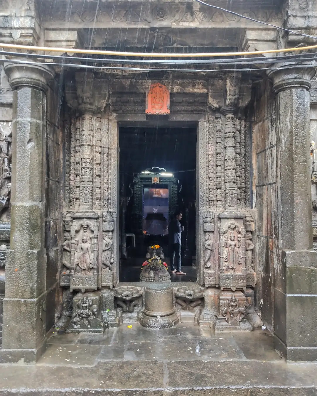 Kedareshwar Mandir